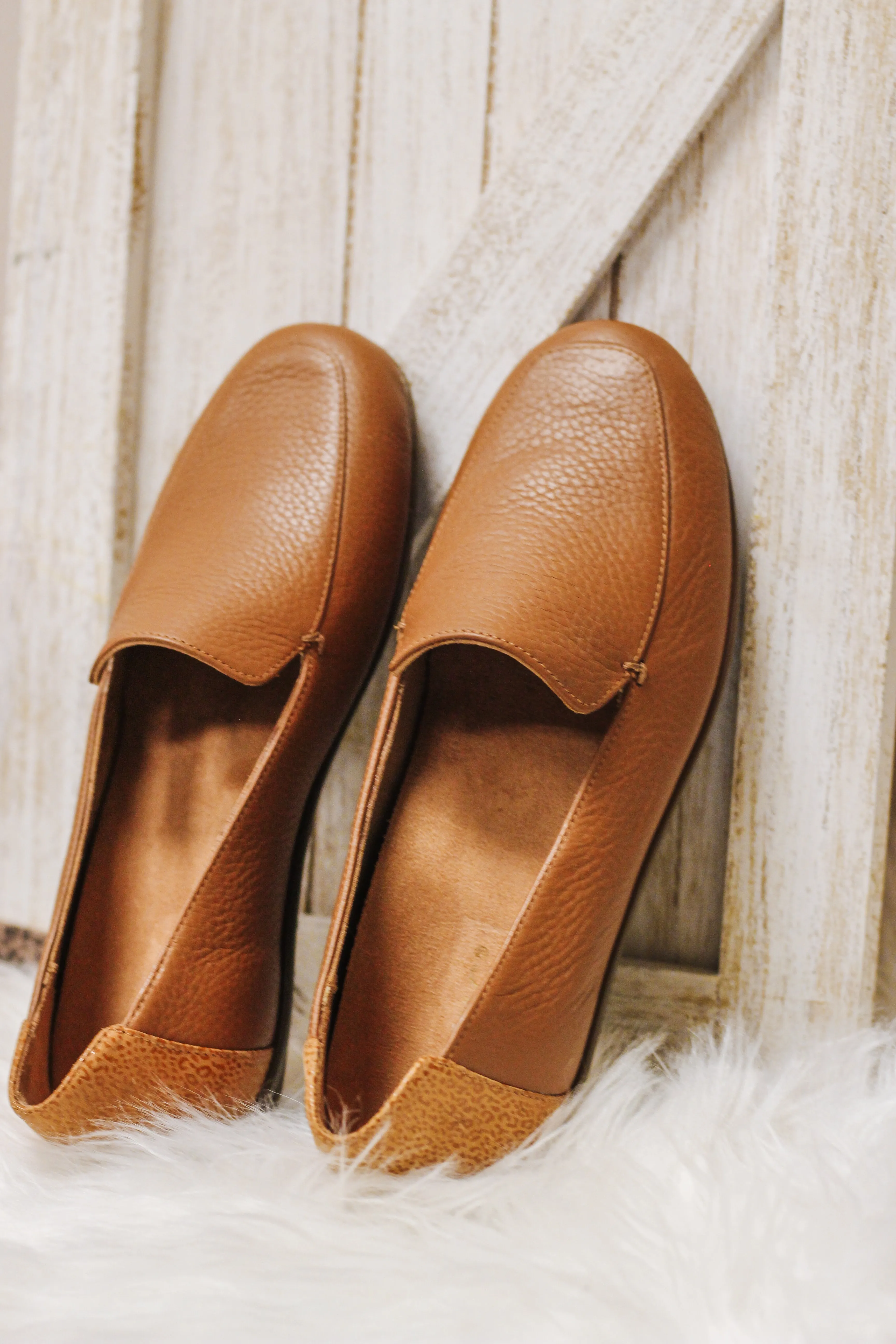 Vionic Elora Loafer Toffee Slip On